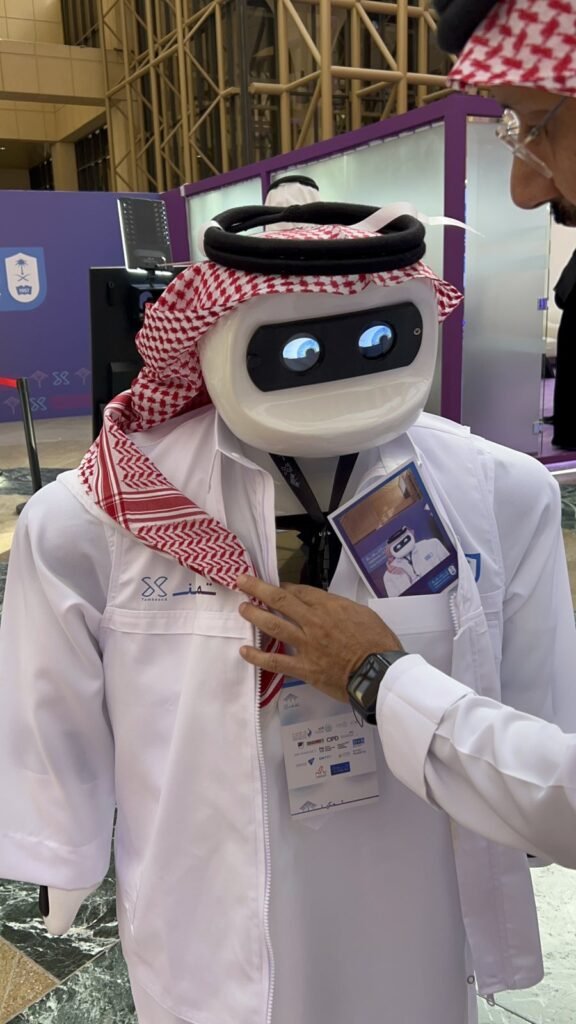روبوت الاستقبال – جامعة الملك سعود